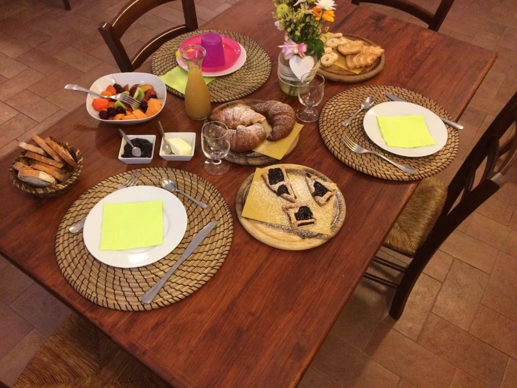 Guasticce Agriturismo Ca Lo Spelli酒店 外观 照片